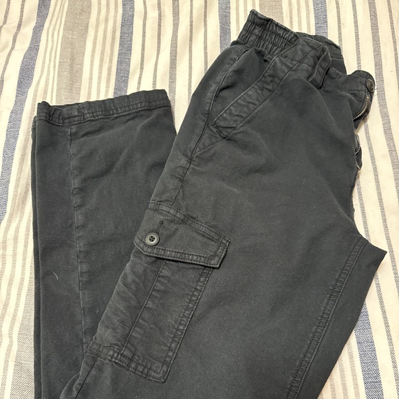 AE Stretch Cargo Pants - Picture 1 of 3